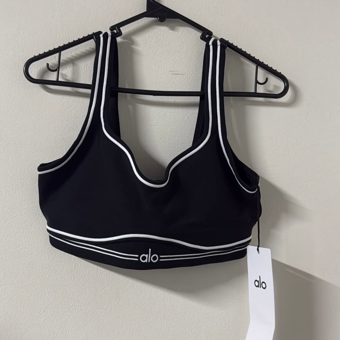 ACTIVE WEAR